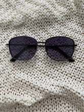 Load image into Gallery viewer, Iconic Sunglasses
